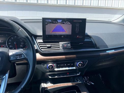 Used 2023 Audi Q5 2.0T Premium w/ Convenience Package AWD/4WD image 7