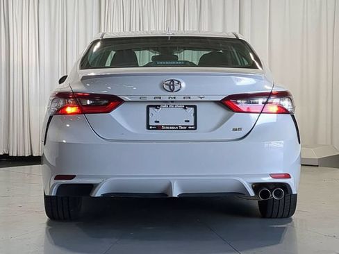Used 2023 Toyota Camry SE FWD image 9