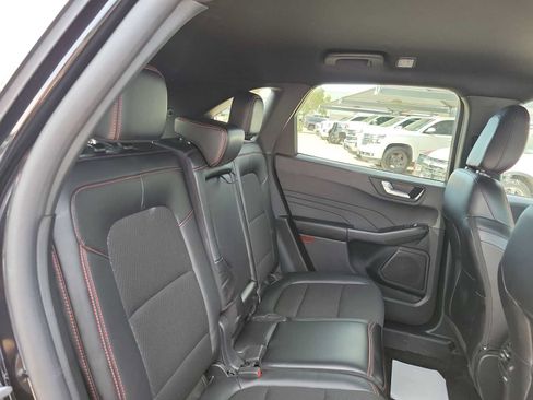 Used 2025 Ford Escape ST-Line Select AWD/4WD image 17