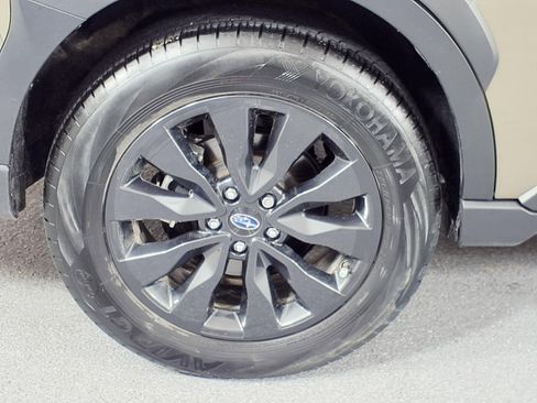 Certified 2025 Subaru Outback Onyx Edition AWD/4WD image 4