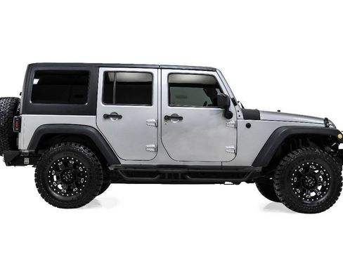 Used 2016 Jeep Wrangler Unlimited Sport w/ Quick Order Package 24S AWD/4WD image 3