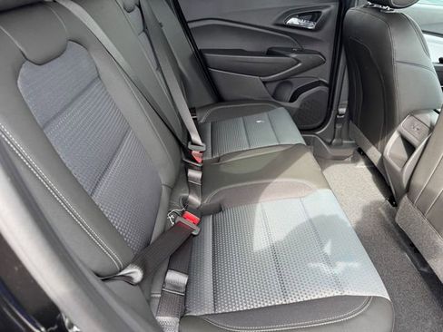 New 2026 Chevrolet Trax LT image 9