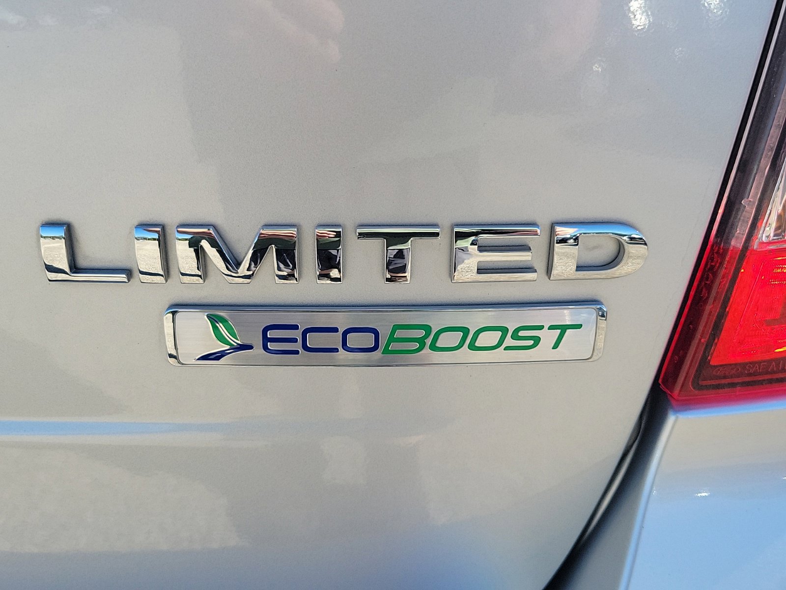 Used 2013 Ford Edge Limited FWD image 11