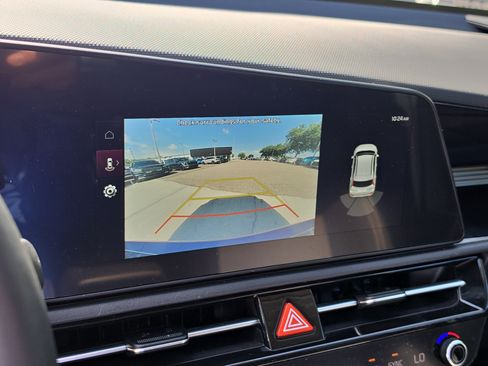 Certified 2024 Kia Niro EX Touring FWD image 24