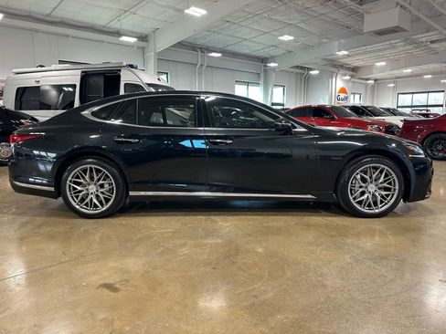 Used 2020 Lexus LS 500 w/ Interior Upgrade Package image 9