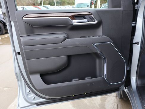 New 2026 GMC Sierra 1500 Elevation image 11