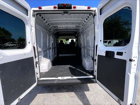 Used 2023 RAM ProMaster 2500 FWD image 7