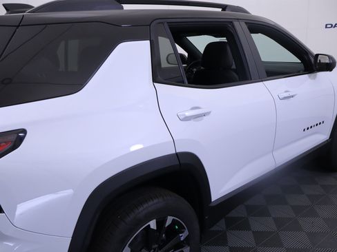 New 2026 Chevrolet Equinox RS w/ Convenience Package III AWD/4WD image 7