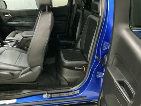 Used 2018 Chevrolet Colorado Z71 AWD/4WD image 18
