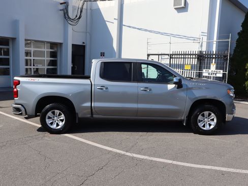 Used 2023 Chevrolet Silverado 1500 LT w/ Protection Package AWD/4WD image 11