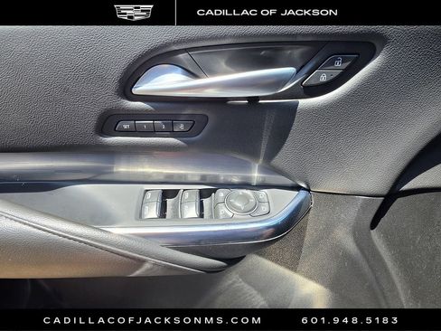 Certified 2025 Cadillac XT4 Premium Luxury AWD/4WD image 21