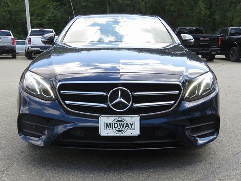 Used 2020 Mercedes-Benz E 350 4MATIC Sedan image 3