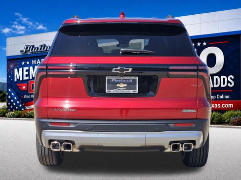 New 2026 Chevrolet Traverse LT FWD image 8