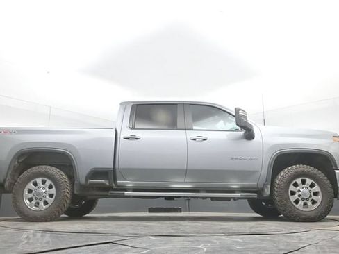 Used 2024 Chevrolet Silverado 2500 LT AWD/4WD image 36