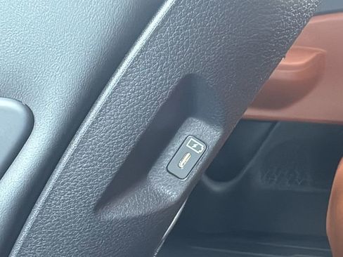 New 2026 Kia Carnival EX FWD image 42