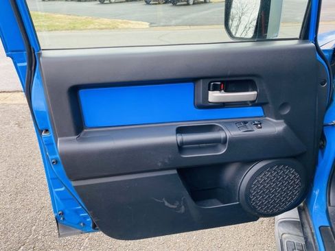 Used 2007 Toyota FJ Cruiser Base image 27