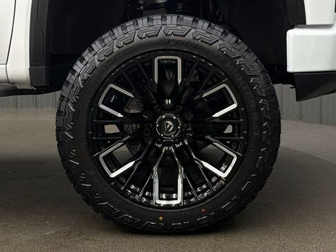 Used 2026 GMC Sierra 1500 AT4 w/ AT4 Premium Package AWD/4WD image 9