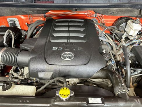 Used 2017 Toyota Tundra SR5 AWD/4WD image 31
