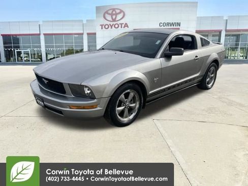 Used 2009 Ford Mustang Premium image 7