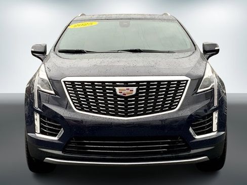 Used 2025 Cadillac XT5 Premium Luxury image 2
