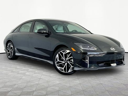 Used 2024 Hyundai Ioniq 6 Limited AWD/4WD image 3