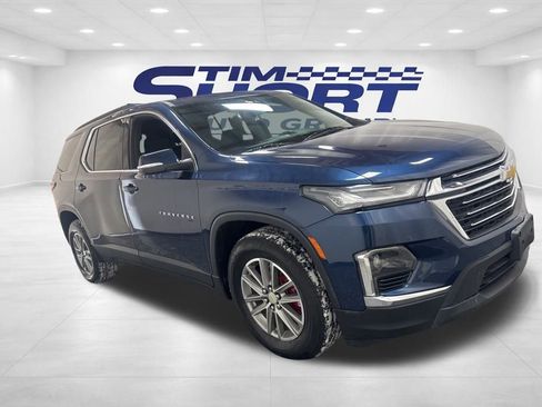 Used 2023 Chevrolet Traverse LT image 3