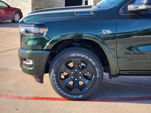 New 2026 RAM 1500 4x4 Crew Cab image 10