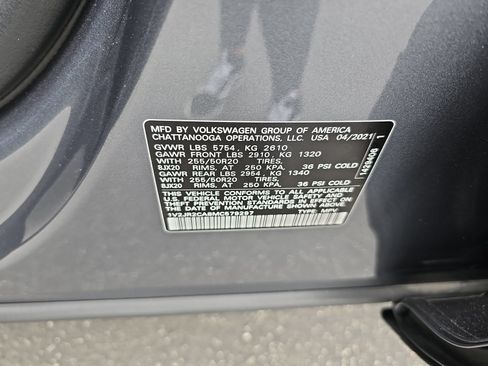 Used 2021 Volkswagen Atlas SE w/ Panoramic Sunroof Package FWD image 9