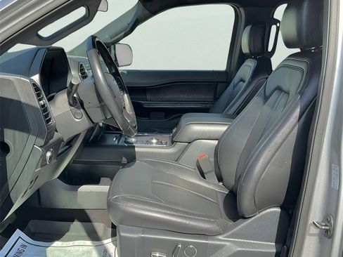Used 2020 Ford Expedition Limited image 31
