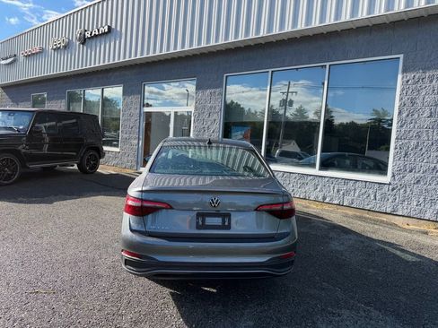 Used 2023 Volkswagen Jetta Sport FWD image 9