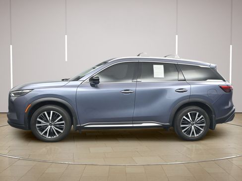Used 2025 INFINITI QX60 Sensory AWD/4WD image 4