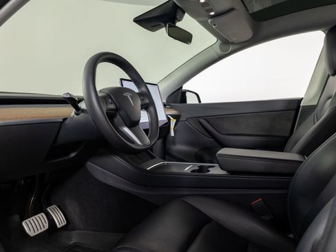 Used 2022 Tesla Model Y Performance AWD/4WD image 14