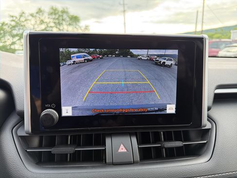 Used 2024 Toyota RAV4 XLE w/ Convenience Package AWD/4WD image 23