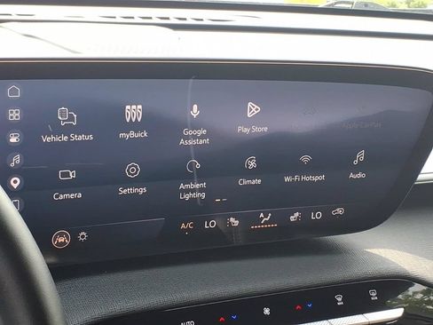 Certified 2025 Buick Enclave Preferred AWD/4WD image 22