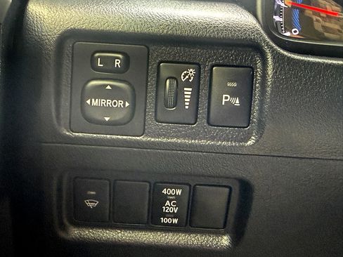 Used 2018 Toyota 4Runner Limited image 19