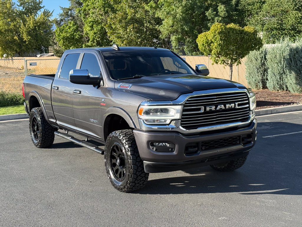 Used 2022 RAM 2500 Laramie AWD/4WD image 2