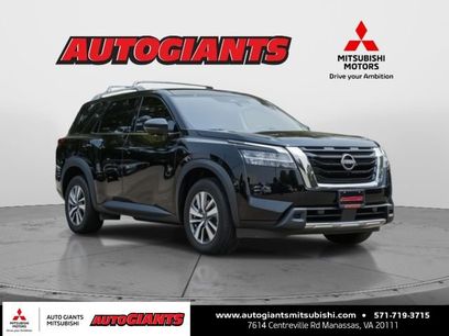 Used 2023 Nissan Pathfinder SL