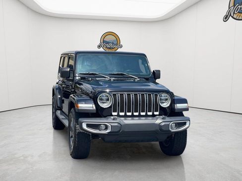 Used 2020 Jeep Wrangler Unlimited Sahara w/ Dual Top Group AWD/4WD image 3