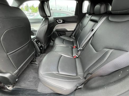 Used 2025 Jeep Compass Limited AWD/4WD image 27