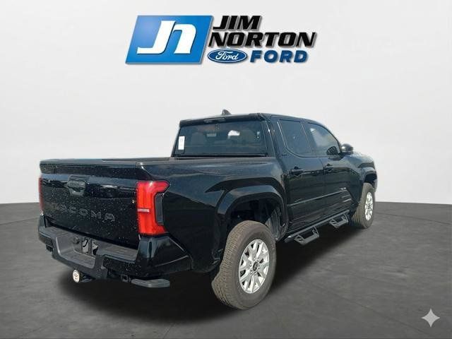 Used 2025 Toyota Tacoma SR5 AWD/4WD image 10
