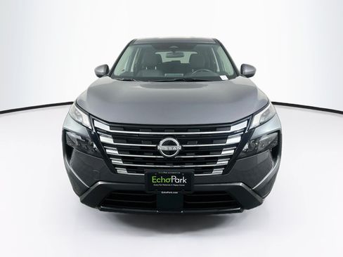 Used 2025 Nissan Rogue SV AWD/4WD image 2