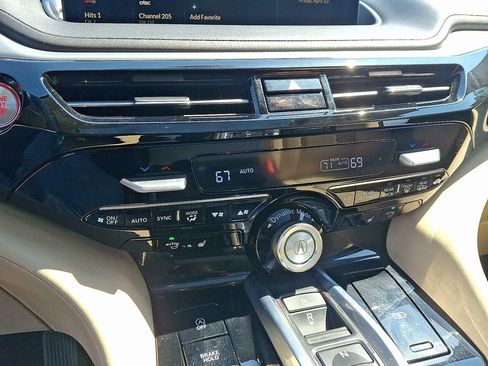 Used 2023 Acura MDX SH-AWD w/ Technology Package image 17