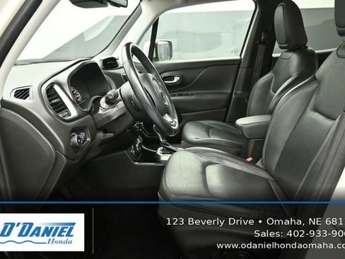 Used 2018 Jeep Renegade Limited AWD/4WD image 24