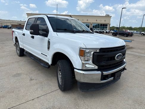 Used 2022 Ford F250 XL w/ Power Equipment Group AWD/4WD image 18