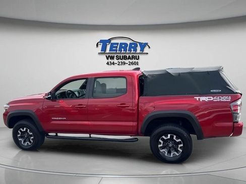 Used 2021 Toyota Tacoma TRD Off-Road image 2