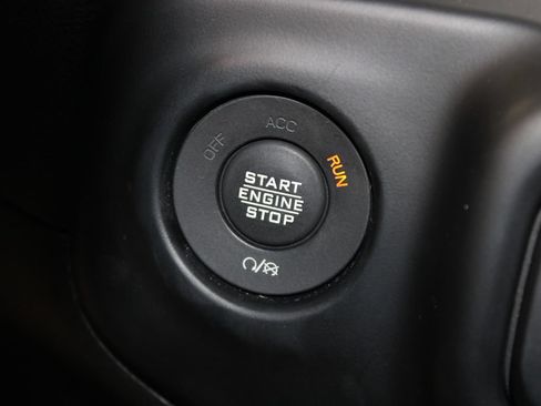 Used 2021 Jeep Wrangler Unlimited Sport AWD/4WD image 40