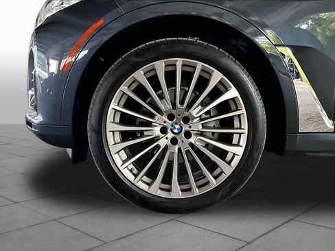Used 2021 BMW X7 xDrive40i w/ Premium Package AWD/4WD image 10