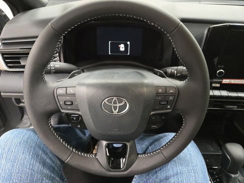New 2026 Toyota Camry SE image 28