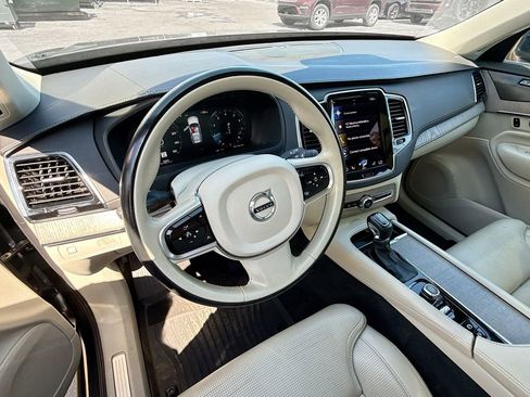 Used 2021 Volvo XC90 T6 Inscription w/ Climate Package image 10