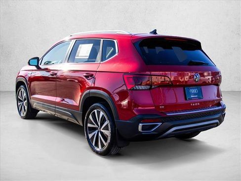 Used 2022 Volkswagen Taos SE image 7
